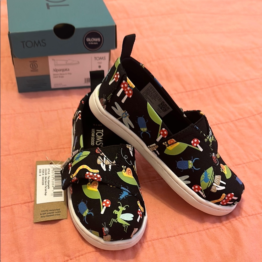 TOMS Kids' Black Patterned Shoes